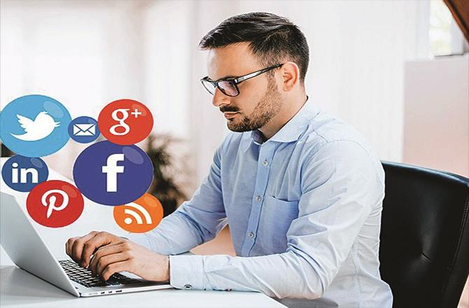 سوشل میڈیا کے میدان میں کریئر کے کون سےمواقع ہیں اور کورسیز کون سے ہیں؟